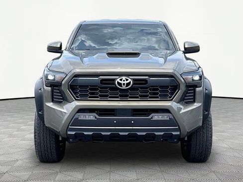 Used 2025 Toyota Tacoma TRD Sport RWD image 2