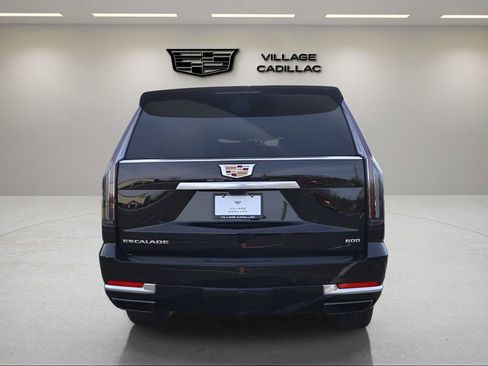 New 2026 Cadillac Escalade Luxury w/ Touring Package image 4