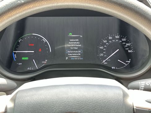 Used 2021 Toyota Sienna LE w/ LE Plus Package image 19