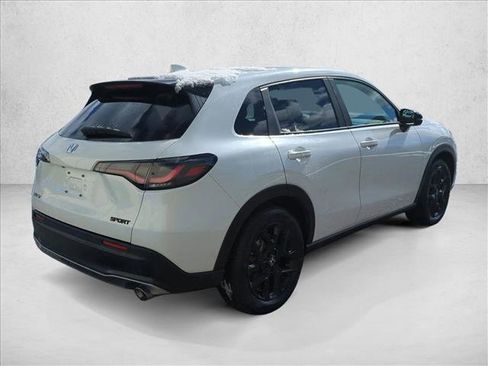 Used 2023 Honda HR-V Sport image 5
