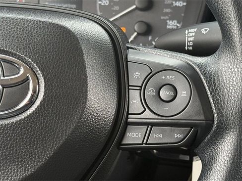 Used 2025 Toyota Corolla LE image 14