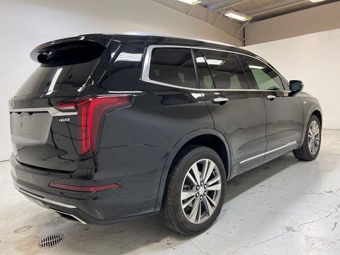 Used 2021 Cadillac XT6 Premium Luxury w/ Platinum Package AWD/4WD image 9