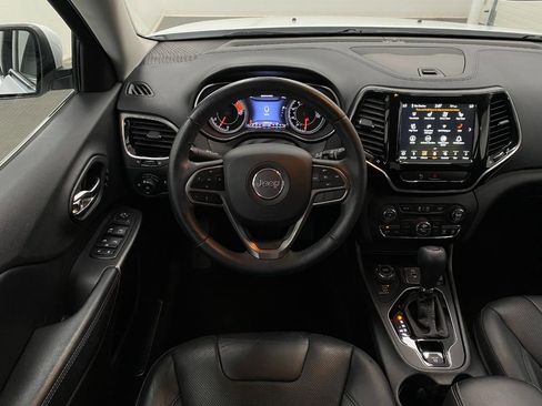 Used 2019 Jeep Cherokee Limited w/ Luxury Group AWD/4WD image 14