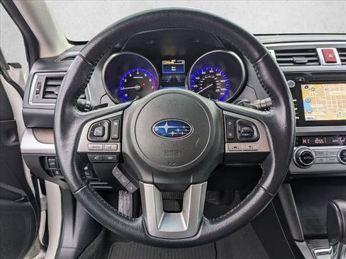 Used 2017 Subaru Outback 2.5i Limited image 17