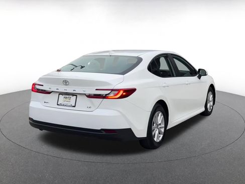 Used 2025 Toyota Camry LE image 14