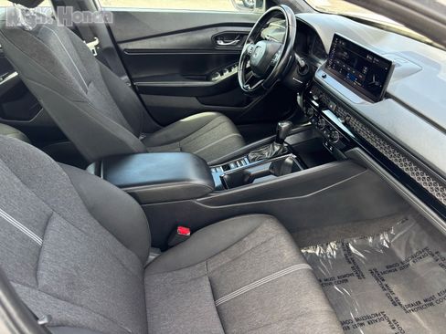 Used 2024 Honda Accord Sport image 12