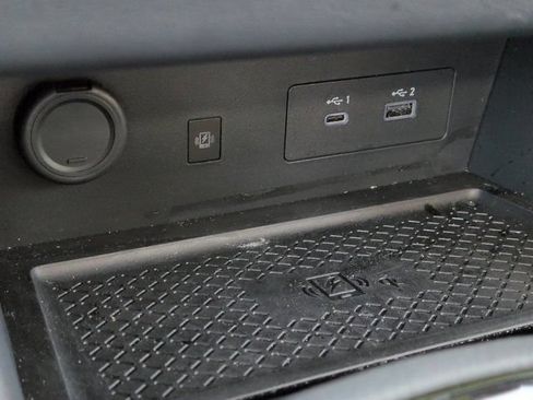 Used 2025 Nissan Pathfinder SL w/ SL Premium Package FWD image 22