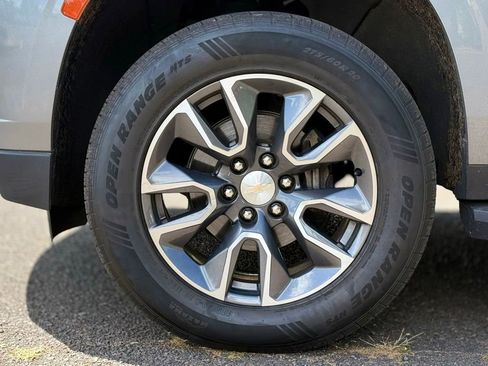 Used 2021 Chevrolet Tahoe LT w/ Rear Media and Nav Package AWD/4WD image 9