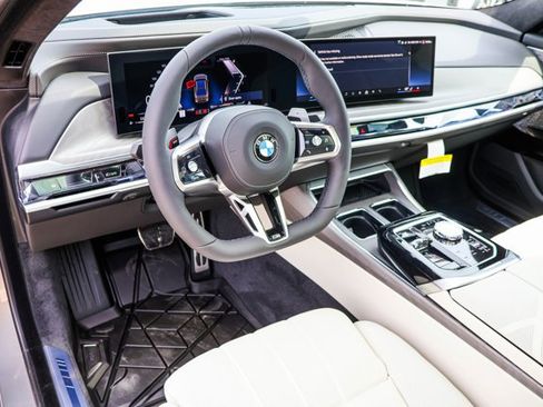 New 2026 BMW 760i xDrive image 10