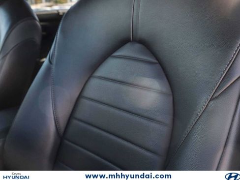 Used 2023 Toyota Highlander XLE FWD image 25