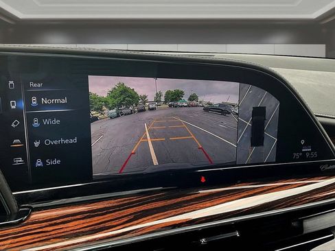 Used 2021 Cadillac Escalade Premium Luxury AWD/4WD image 14