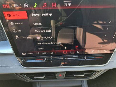 New 2026 Volkswagen Tiguan SE R-Line image 10