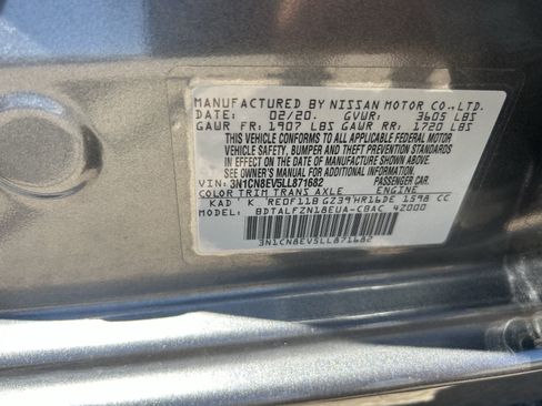 Used 2020 Nissan Versa SV FWD image 17