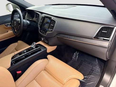 Used 2024 Volvo XC90 B6 Ultimate w/ Protection Package AWD/4WD image 14
