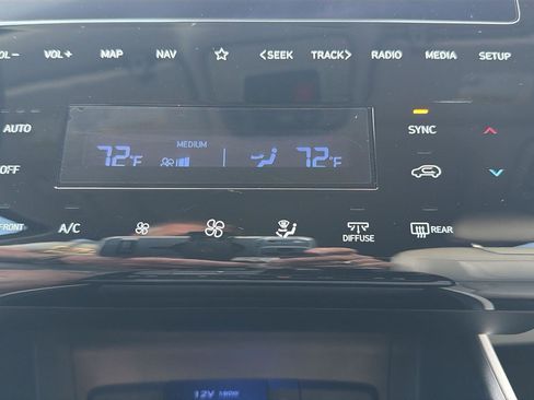 Used 2023 Hyundai Tucson Limited image 10