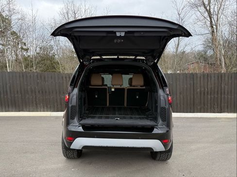 New 2026 Land Rover Discovery Limited Edition image 5