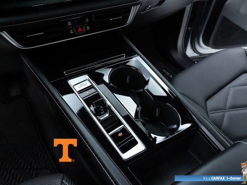 Used 2024 Volkswagen Atlas Cross Sport SE AWD/4WD image 62
