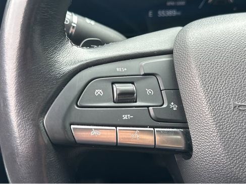 Certified 2024 Cadillac XT4 Premium Luxury FWD image 19