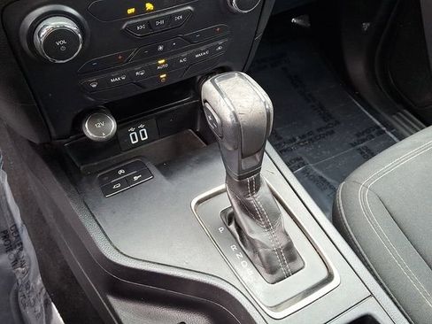 Used 2020 Ford Ranger XLT image 16