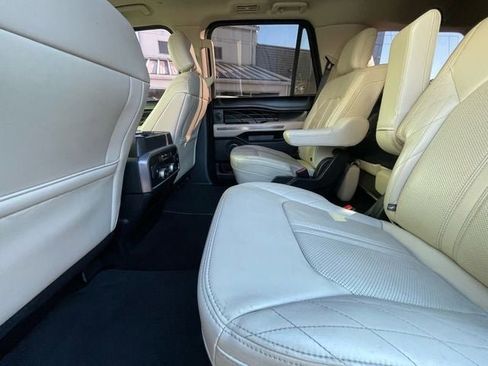 Used 2020 Ford Expedition Platinum image 28