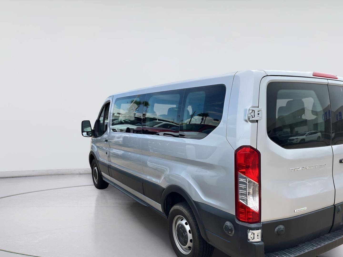Used 2024 Ford Transit 350 XL RWD image 8