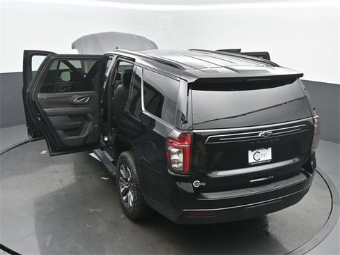 Used 2024 Chevrolet Tahoe Z71 w/ Luxury Package image 66