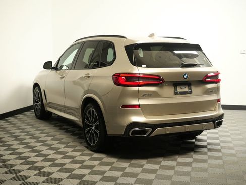 Used 2019 BMW X5 xDrive50i w/ M Sport Package AWD/4WD image 7