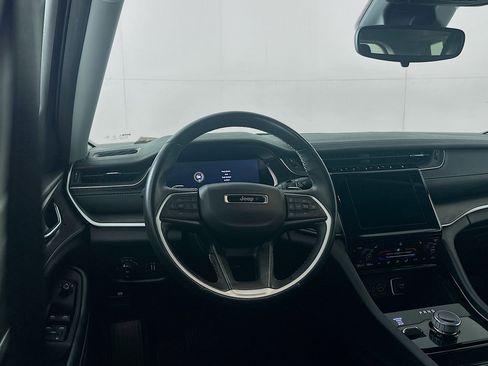 Used 2021 Jeep Grand Cherokee L Limited image 18