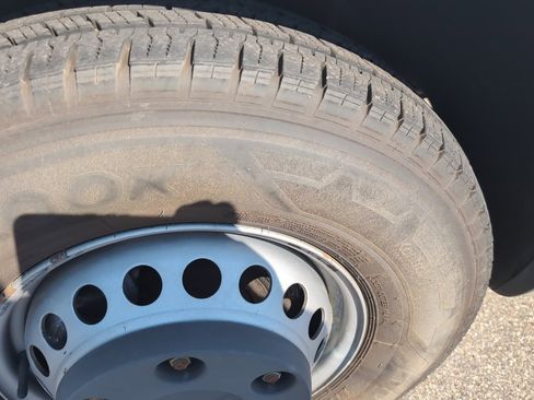 Used 2017 Mercedes-Benz Sprinter 3500 w/ Front Bench Seat Package image 4