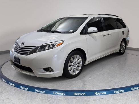 Used 2015 Toyota Sienna Limited Premium FWD image 1