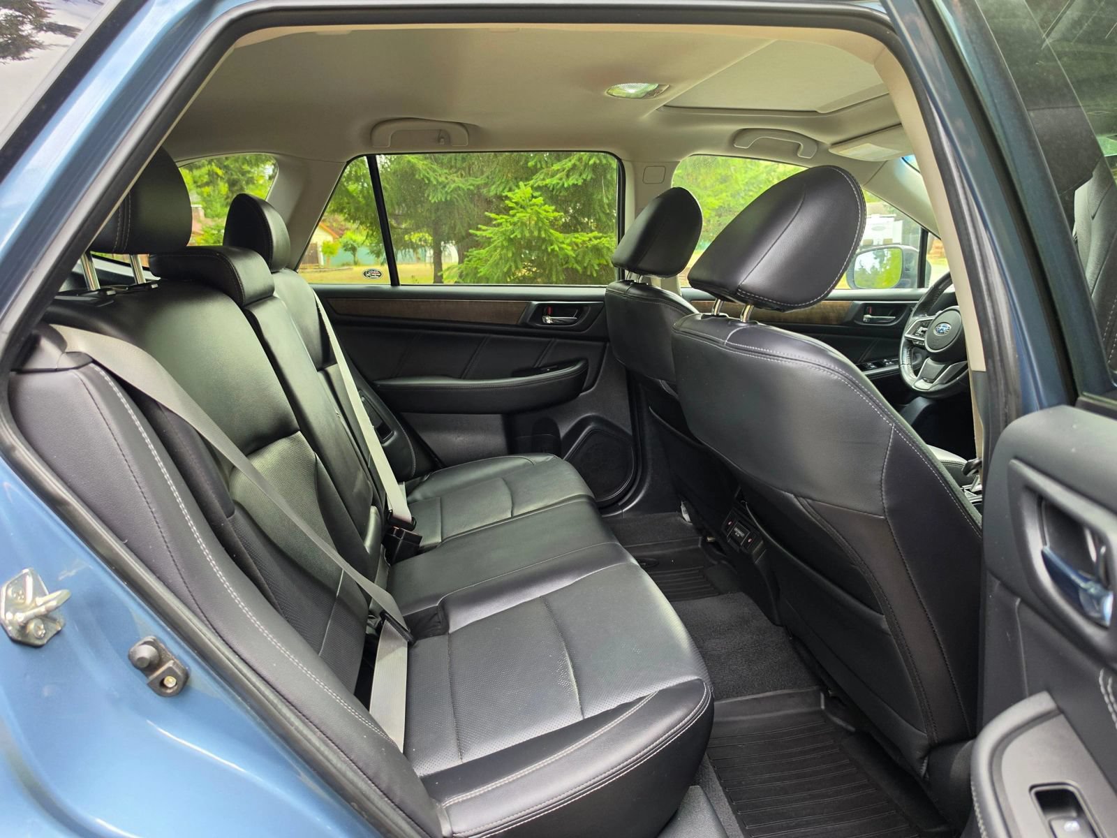 Used 2018 Subaru Outback 2.5i Limited w/ 50th Anniversary Edition AWD/4WD image 11