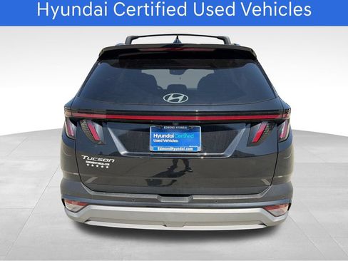 Certified 2025 Hyundai Tucson Limited FWD image 4