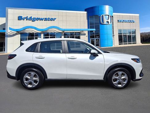Used 2024 Honda HR-V LX image 7