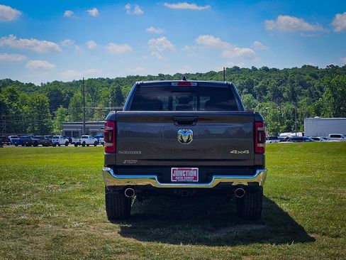 Used 2023 RAM 1500 Laramie AWD/4WD image 6