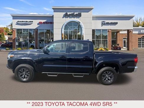 Used 2023 Toyota Tacoma SR5 AWD/4WD image 5