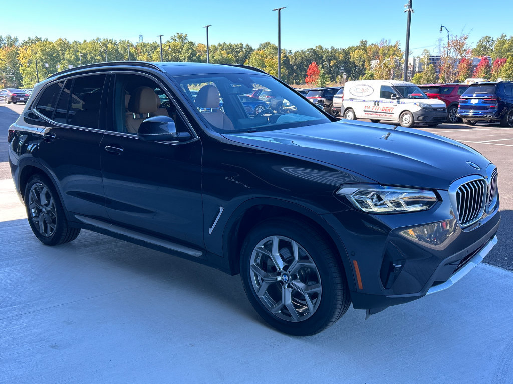 Used 2024 BMW X3 xDrive30i w/ Premium Package AWD/4WD image 2