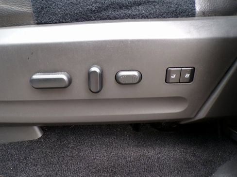 Used 2012 Ford Expedition Limited image 22