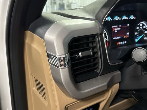 Used 2023 Ford F150 XLT image 15