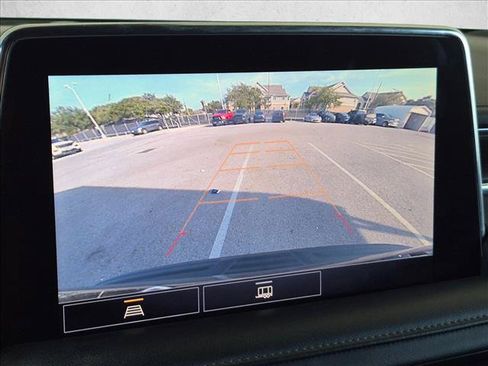 Used 2021 Chevrolet Suburban Z71 w/ Rear Media and Nav Package AWD/4WD image 11