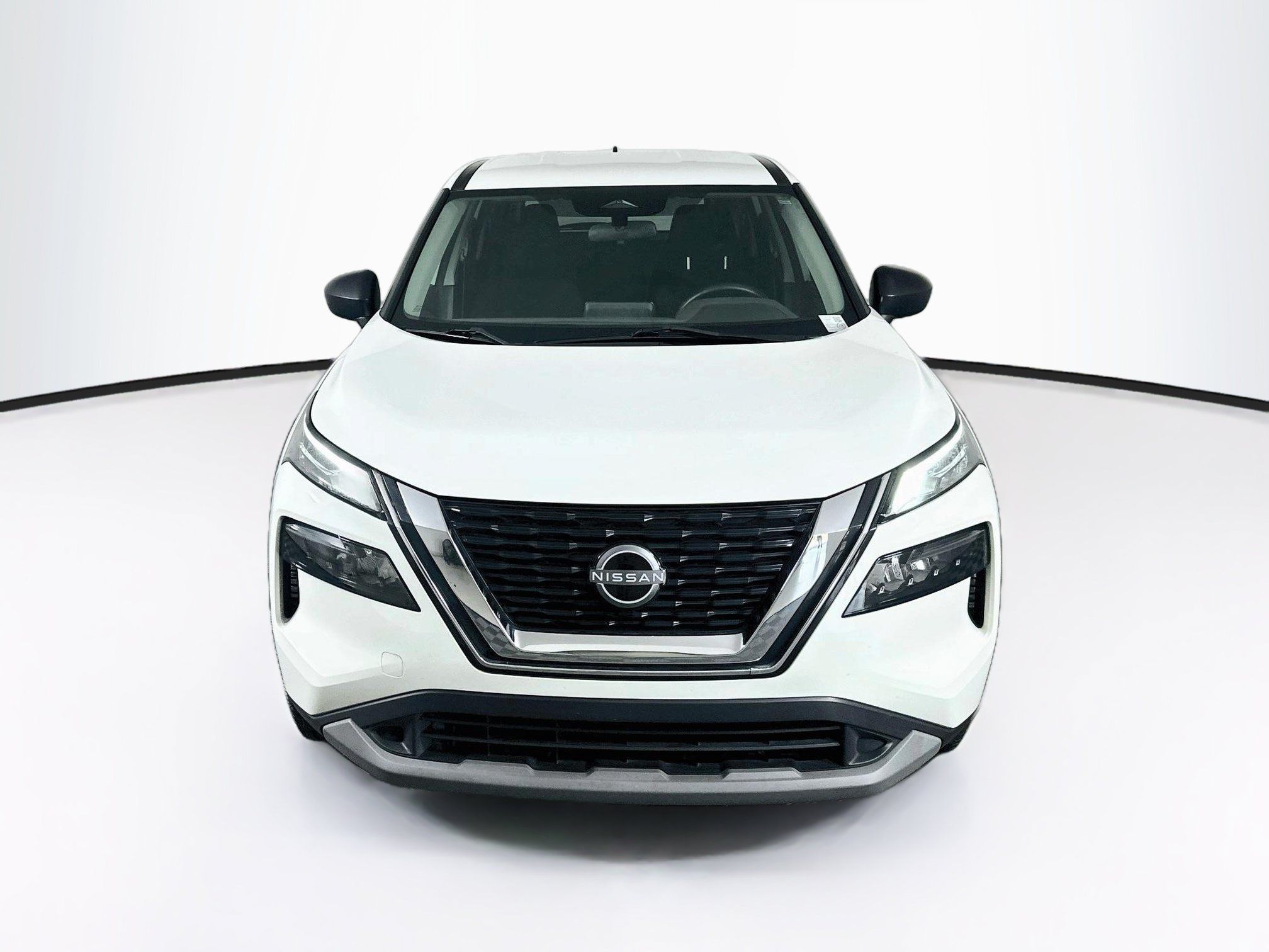 Used 2023 Nissan Rogue S FWD image 2