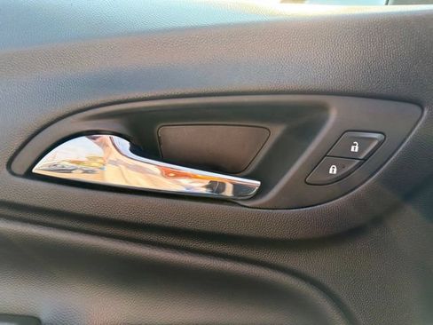 Used 2022 Chevrolet Equinox LT AWD/4WD image 13