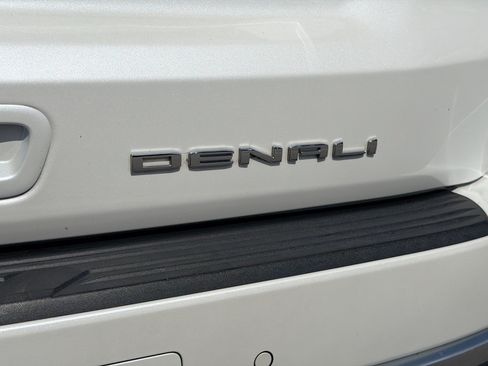 Used 2022 GMC Yukon Denali AWD/4WD image 49