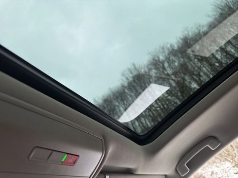 Used 2021 Volkswagen Atlas SEL image 21