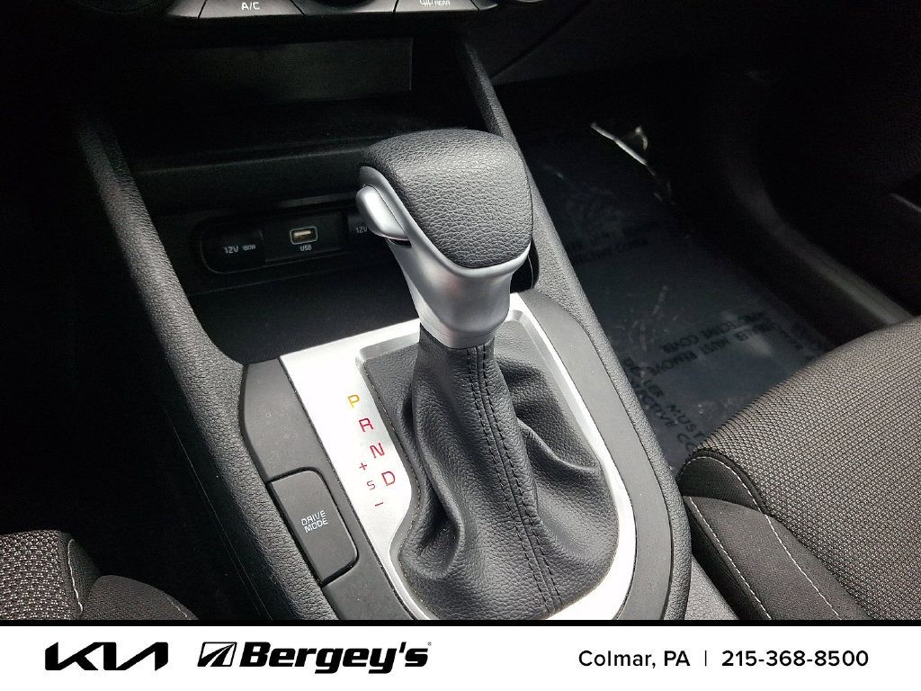 Certified 2023 Kia Forte LXS FWD image 17