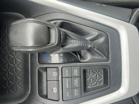Used 2024 Toyota RAV4 XLE w/ Weather Package AWD/4WD image 23