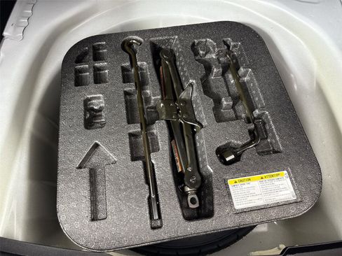 Certified 2024 Toyota Corolla SE w/ SE Premium Package image 53