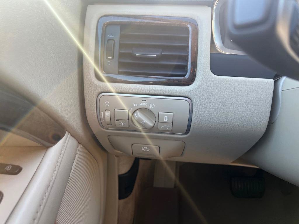 Used 2016 Volvo S80 T5 w/ Convenience Package FWD image 19
