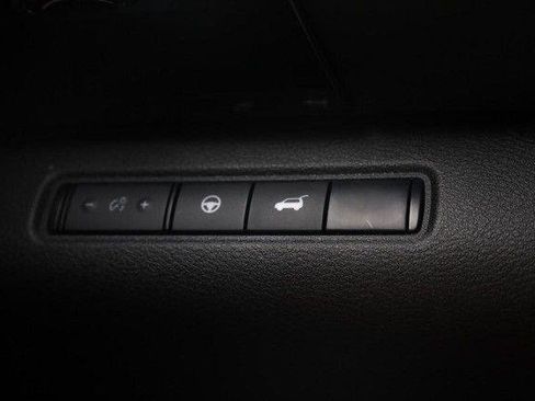 Certified 2025 Nissan Pathfinder SV FWD image 20