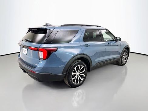 Used 2025 Ford Explorer ST-Line image 7
