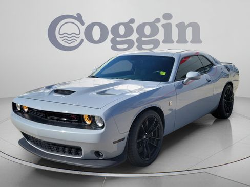 Used 2021 Dodge Challenger R/T Scat Pack w/ Dynamics Package RWD image 1